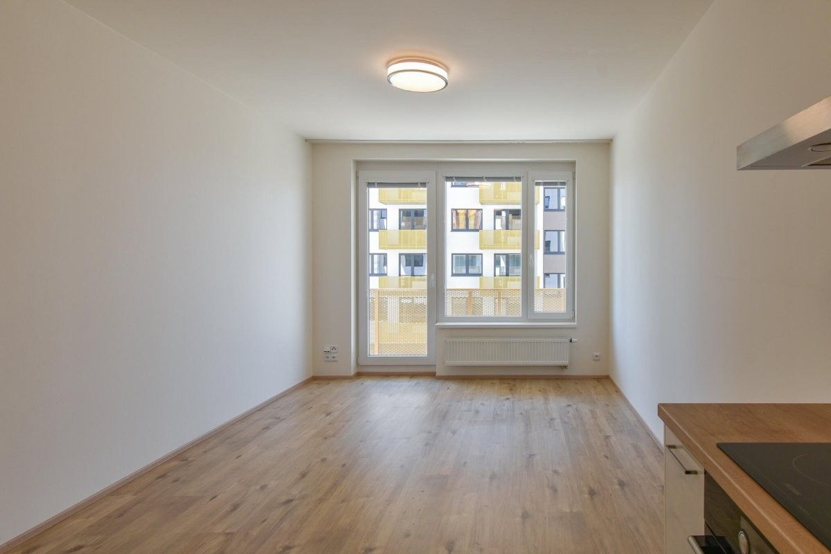 Pronájem byt 2+kk - Dolní Měcholupy, Praha, 54 m²
