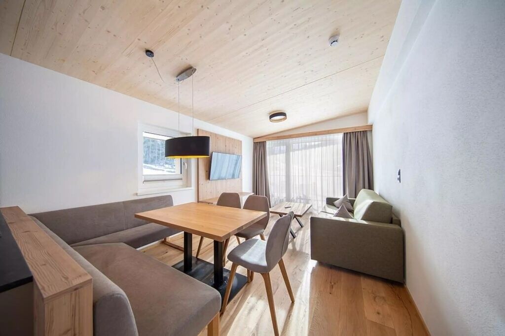 Nemovitost · 987 66, Zahraničí - 4