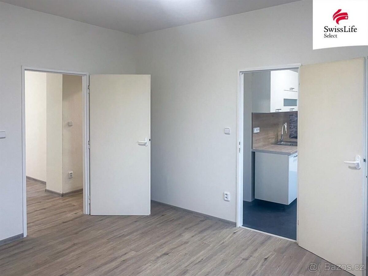 Pronájem byt - Bruntál, 792 01