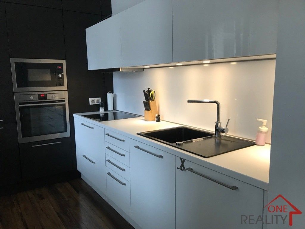 4+kk, Bratří Jaroňků, Zlín, 85 m²