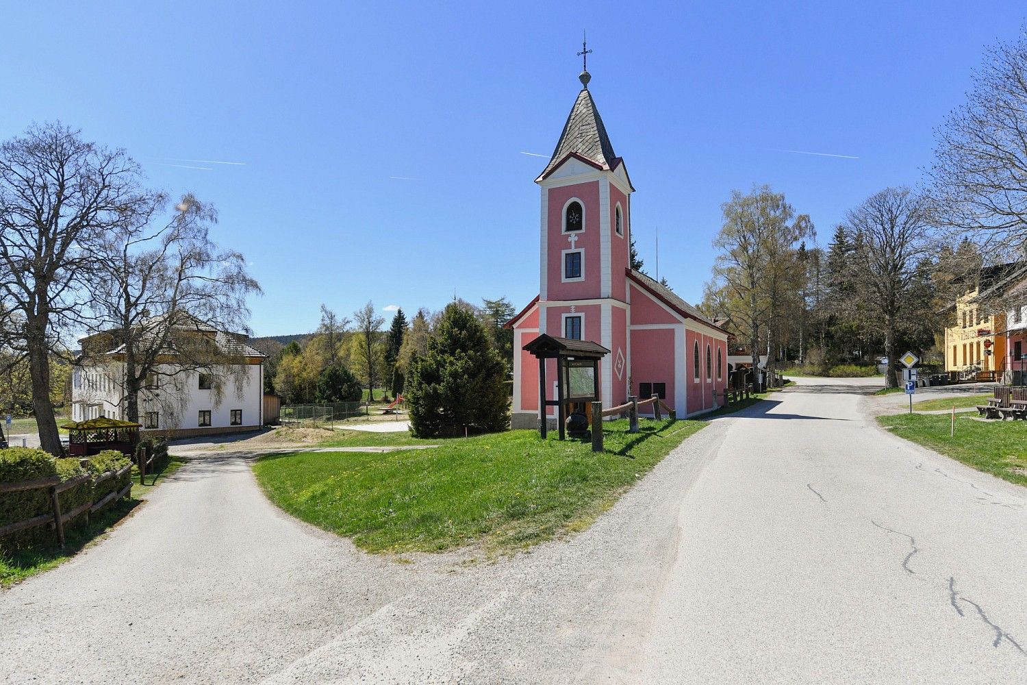 Prodej rodinný dům - Nové Hutě, okres Prachatice, Jihočeský kraj, 310 m² - 5