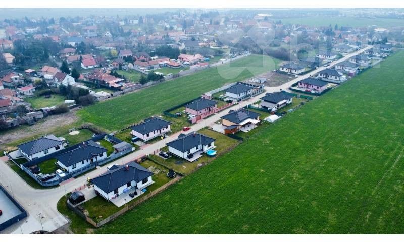 Zemědělské pozemky, Nová 303, Úžice - 1