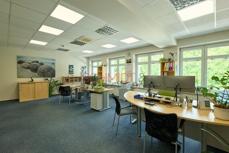 Pronájem kancelář - Hustopeče u Brna, 693 01