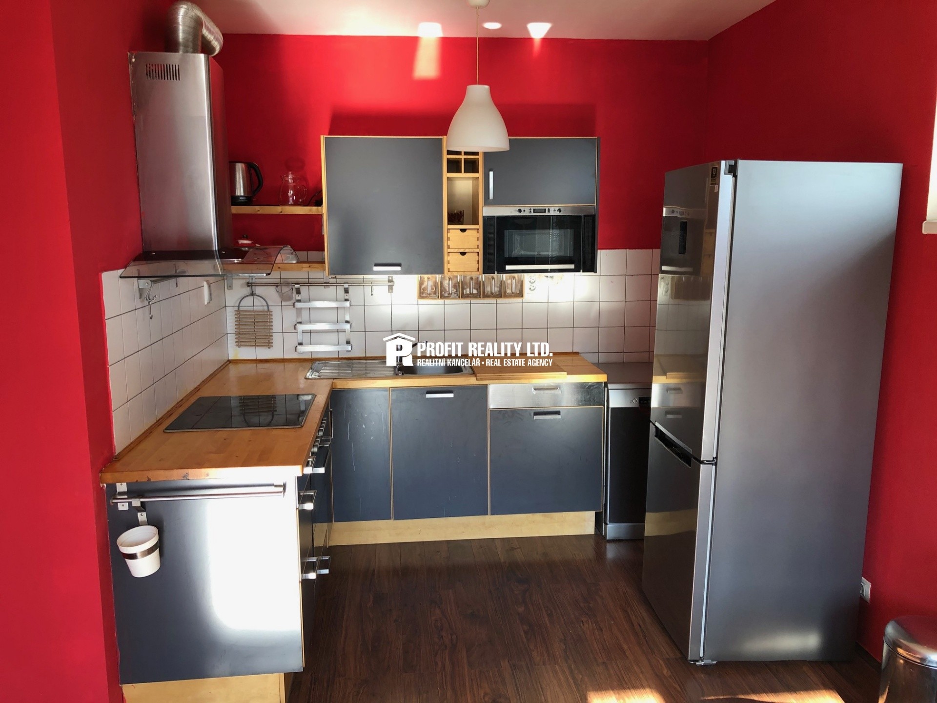 Byt 2+kk · 56 m² · Pod Harfou, Praha - 3