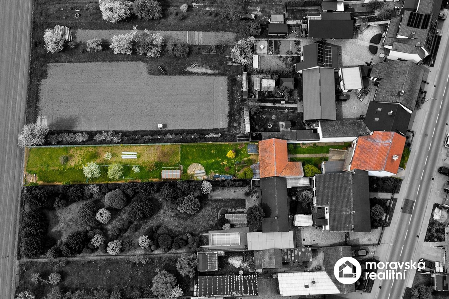 Rodinné domy, Zahrádky, Neslovice, 242 m² - 2