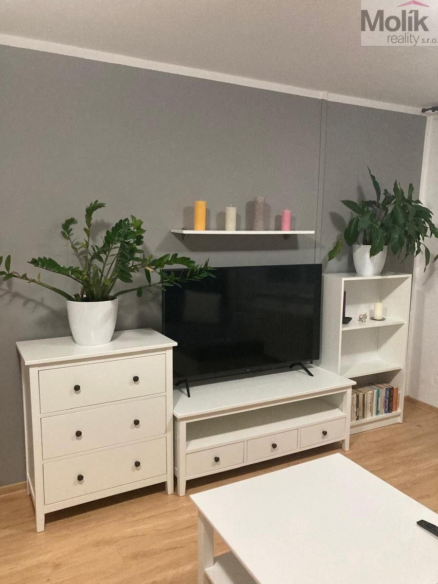 Pronájem byt 2+kk - Ke Koupališti, Most, 48 m²