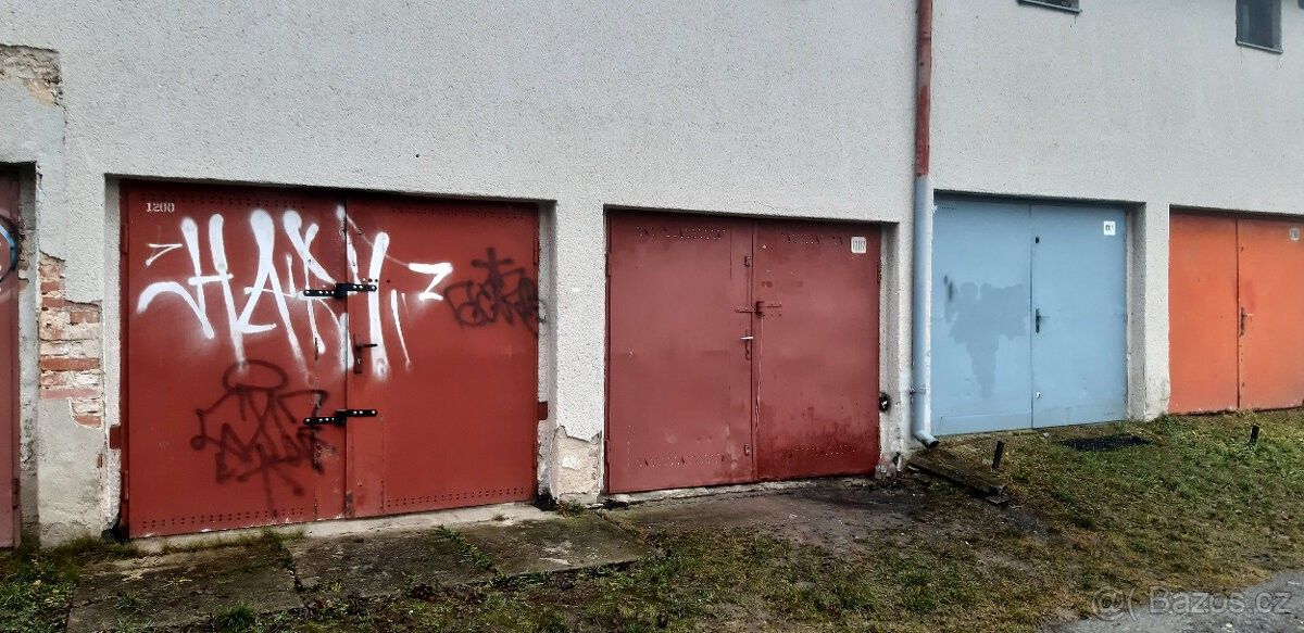 Garáže, Jihlava, 586 01