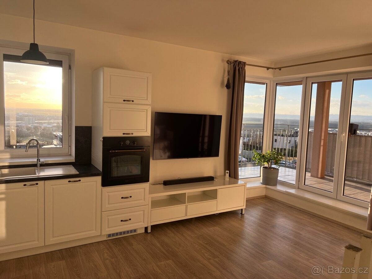 Pronájem byt - Uherské Hradiště, 686 01