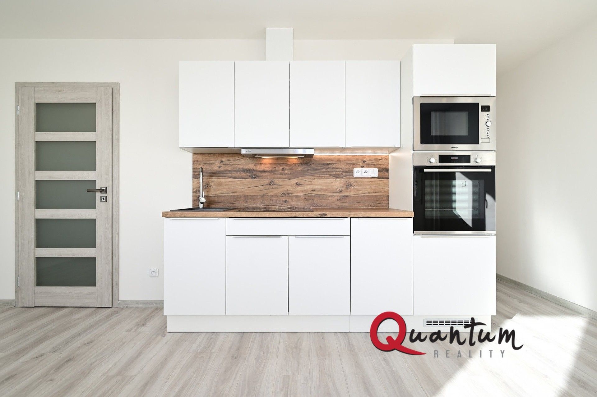 Pronájem byt 1+kk - Švédská, Kladno, 33 m²