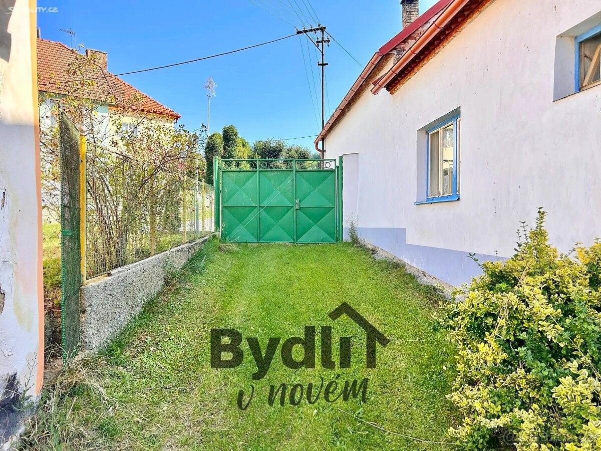 Prodej rodinný dům - Hoštice, 387 01