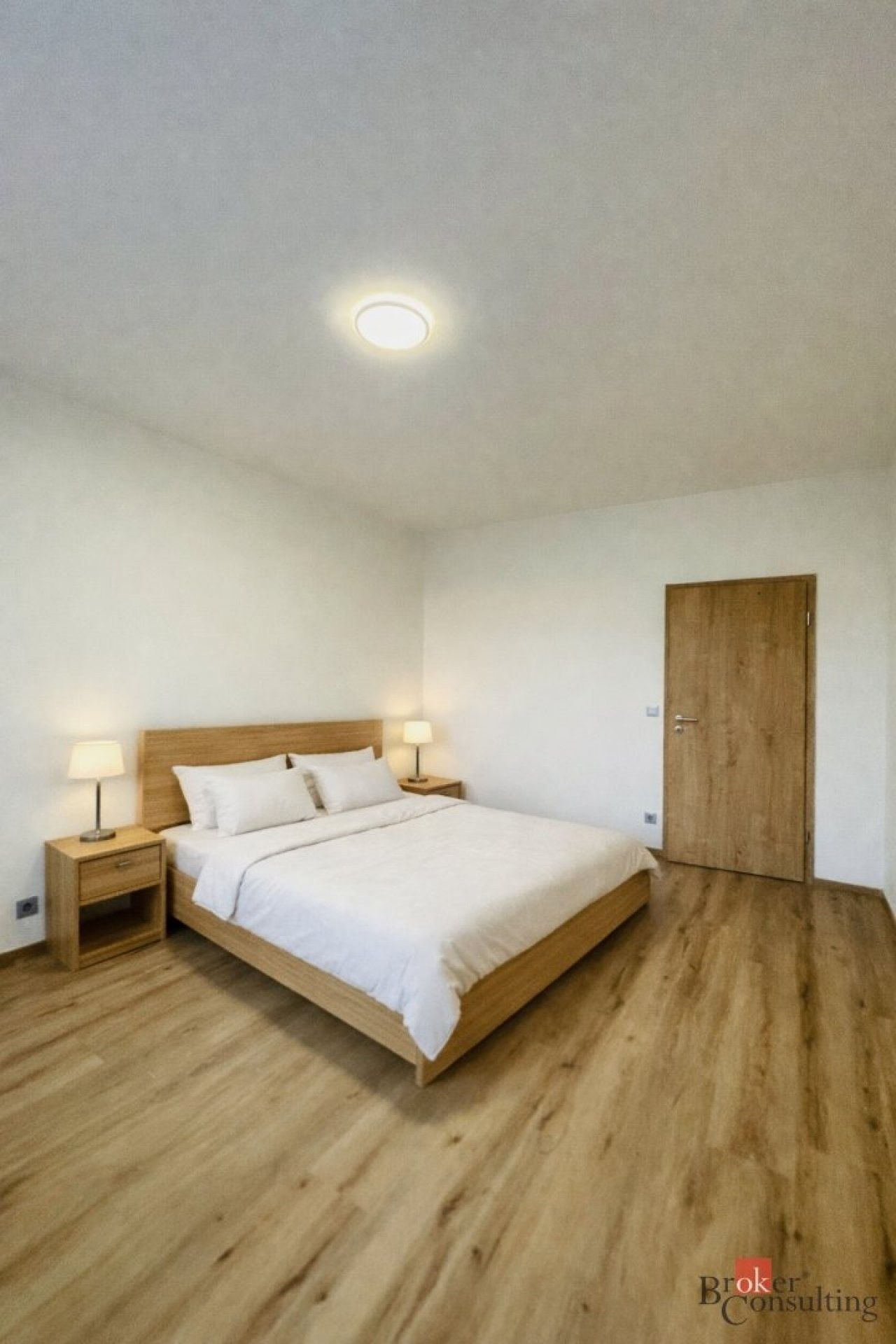 Pronájem byt 2+kk - Sídliště, Velvary, 71 m²