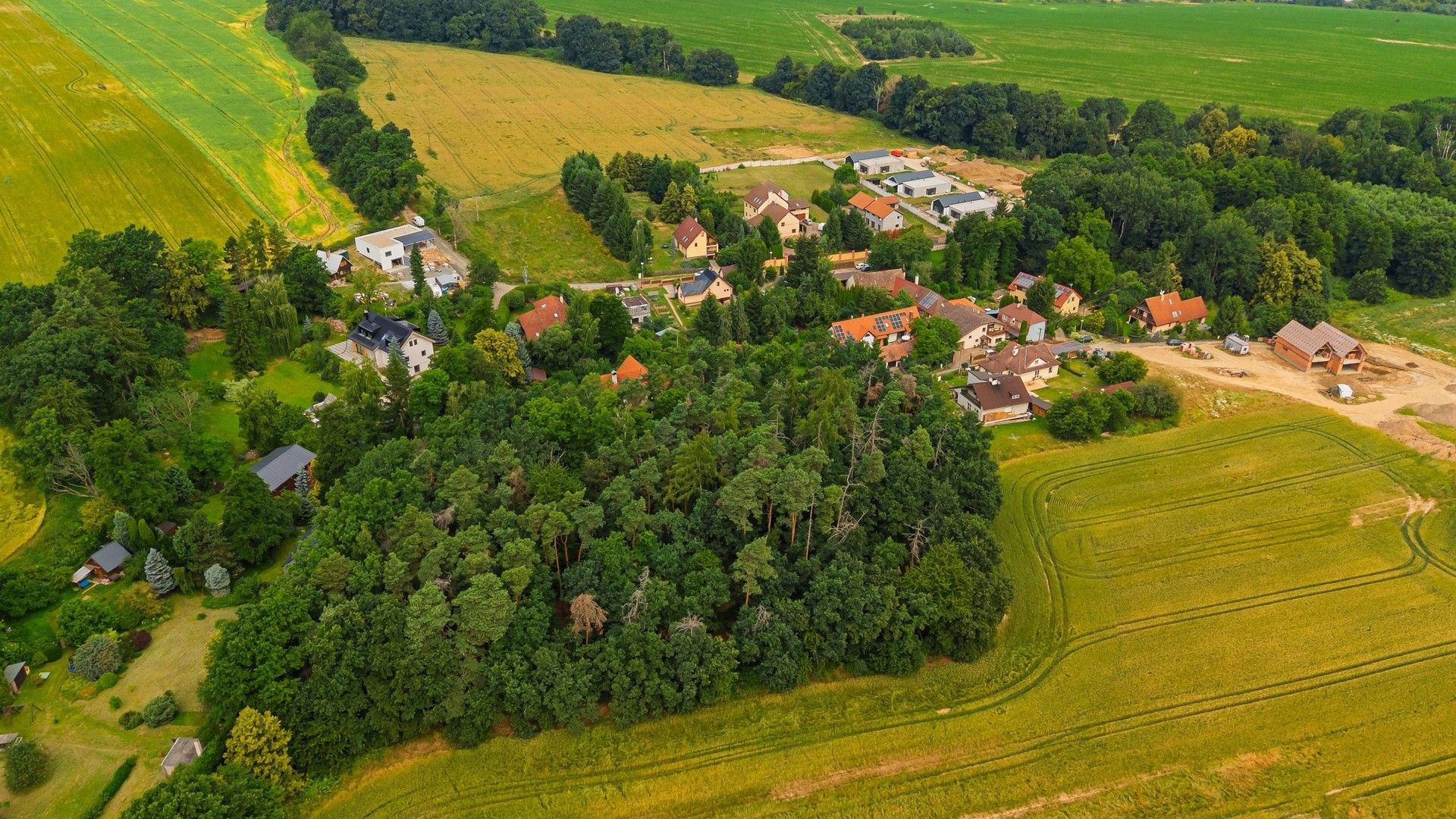 Prodej pozemek pro bydlení - Sklenka, Strančice