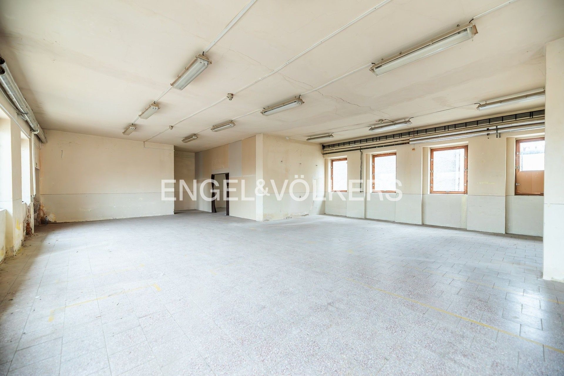 Sklad · 8 262 m² · Náchodská 118, Jaroměř Jakubské Předměstí - 4