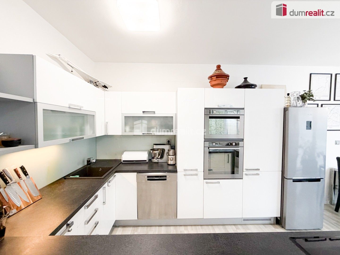 Pronájem rodinný dům - Za sadem, Praha, 180 m²