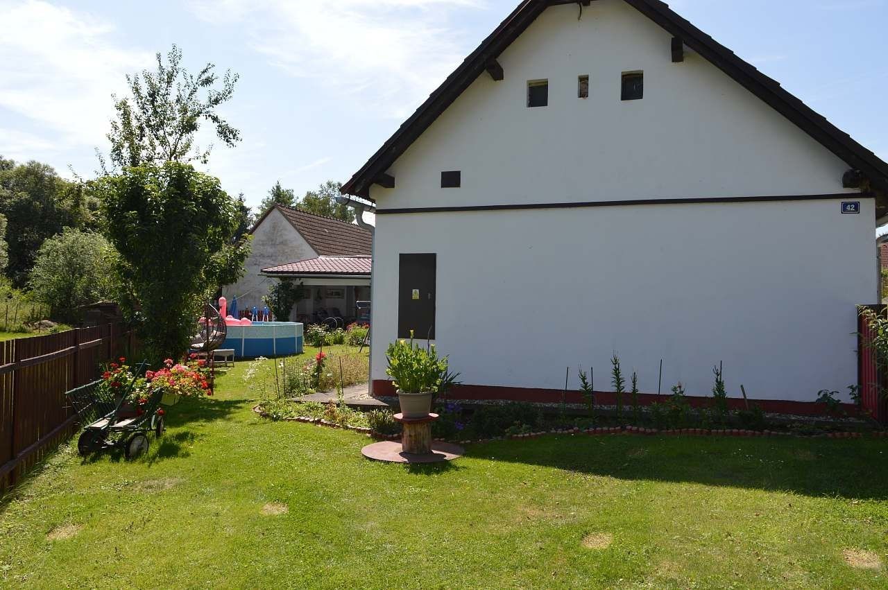 Chaty, Dlouhá Lhota u Tábora, Jihočeský kraj - 2