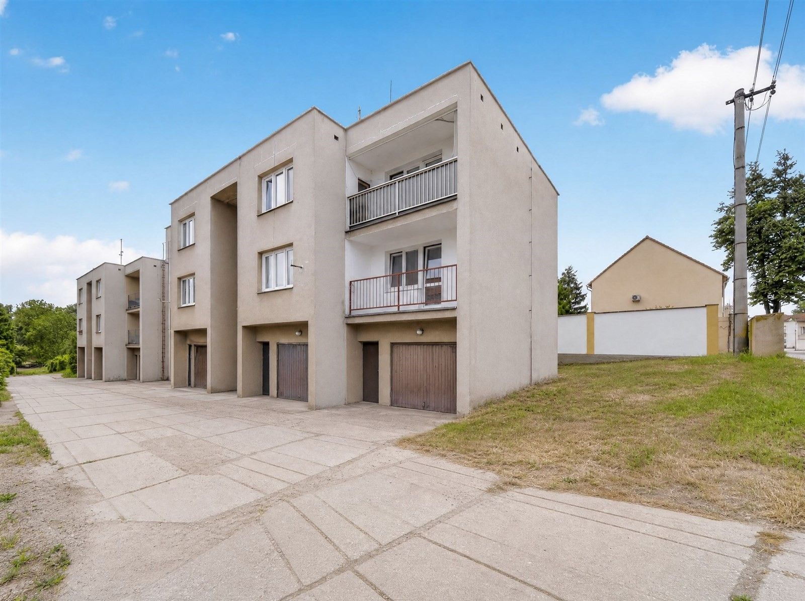 3+1, Černuc, 79 m² - 1