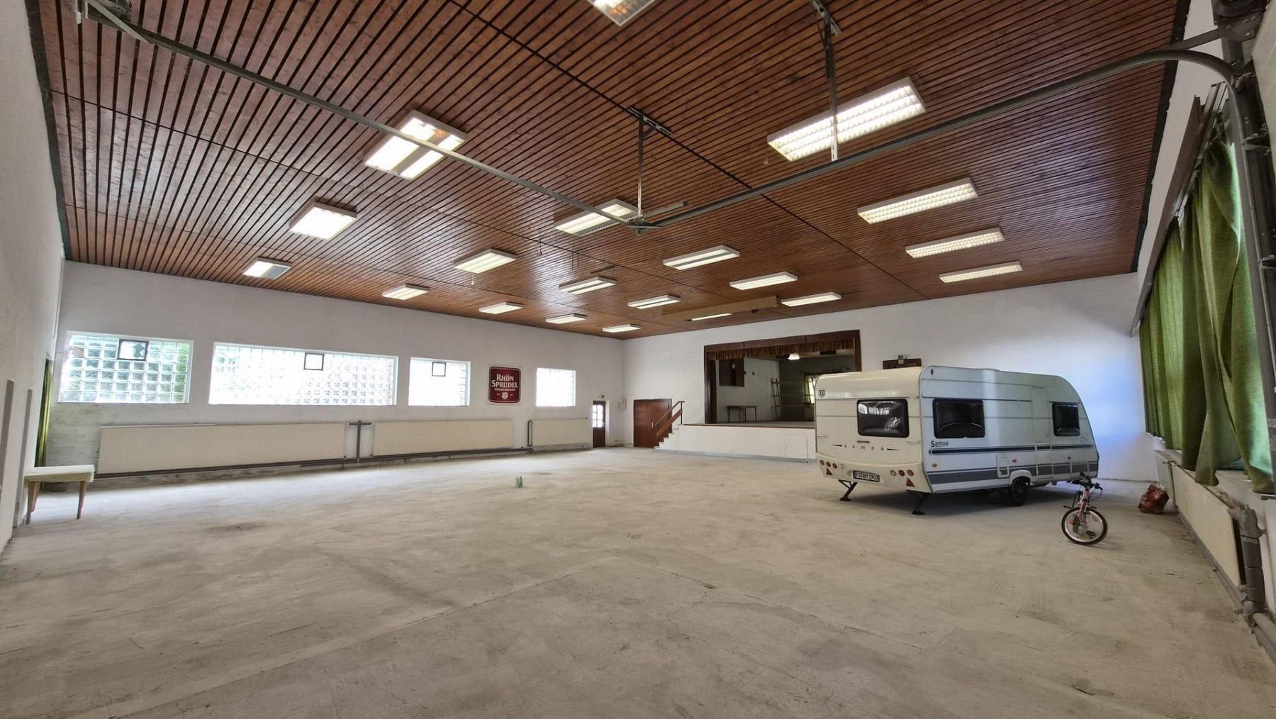 Obchodní prostory · 600 m² · Bahnhofstr. 16, , Hessen - 3