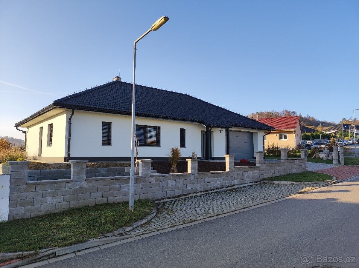 Rodinné domy, Čechtín, 675 07