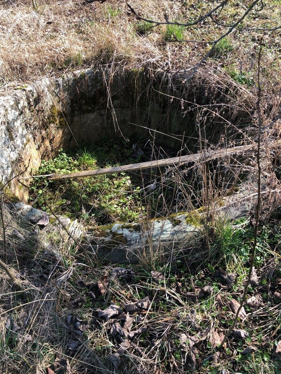 Zahrada · Zruč-Senec, 330 08 - 4
