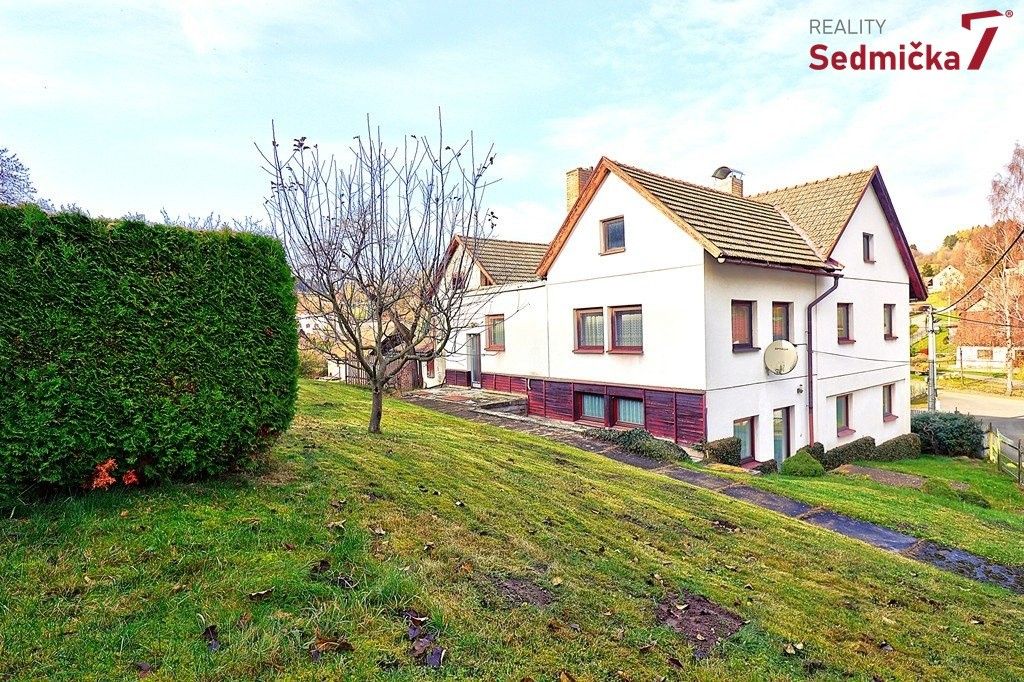 Rodinné domy, Věcov, 318 m²