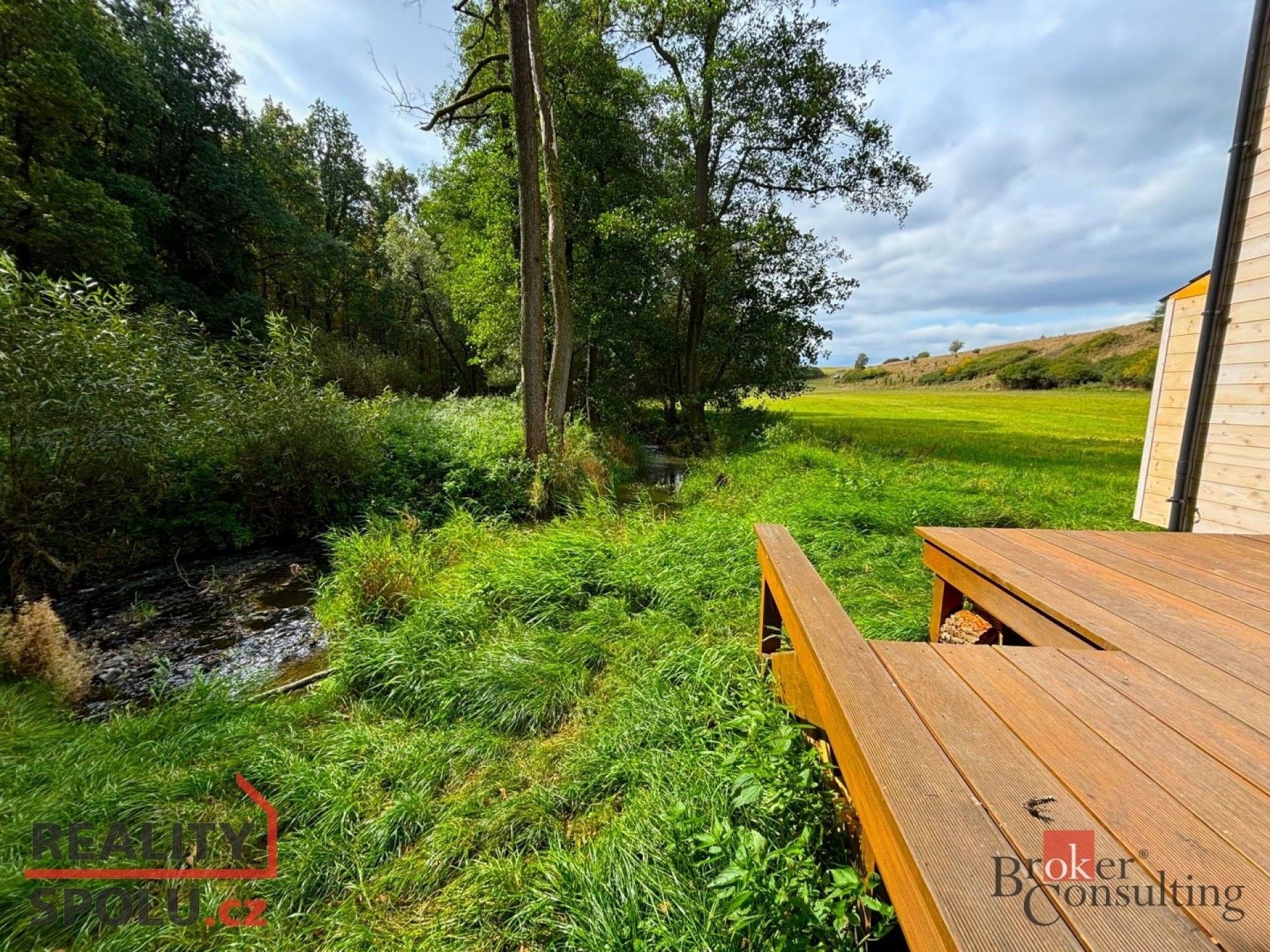 Louky, Rybníky, 1 277 m²