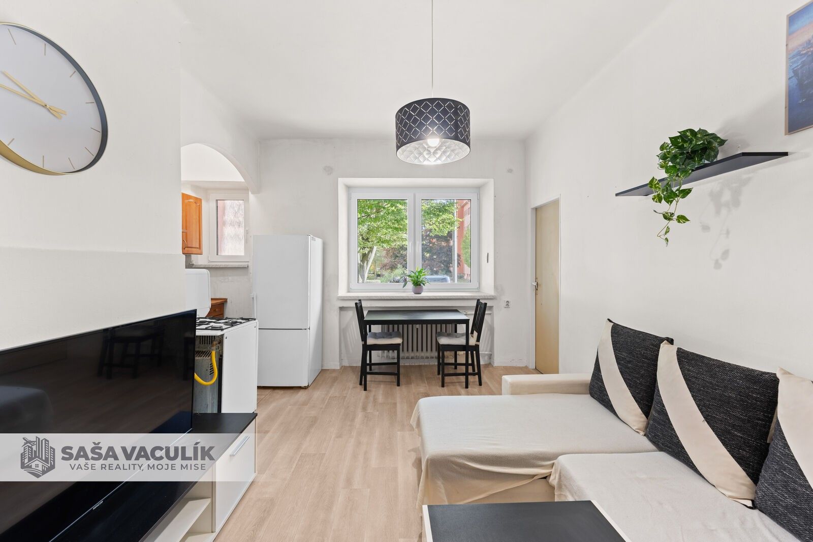 Prodej byt 2+kk - Josefa Sousedíka, Vsetín, 46 m² - 1