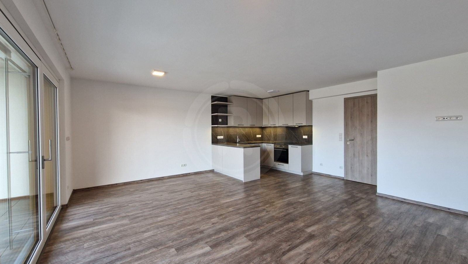 2+kk, Šroubárenská 2092, České Budějovice, 64 m²