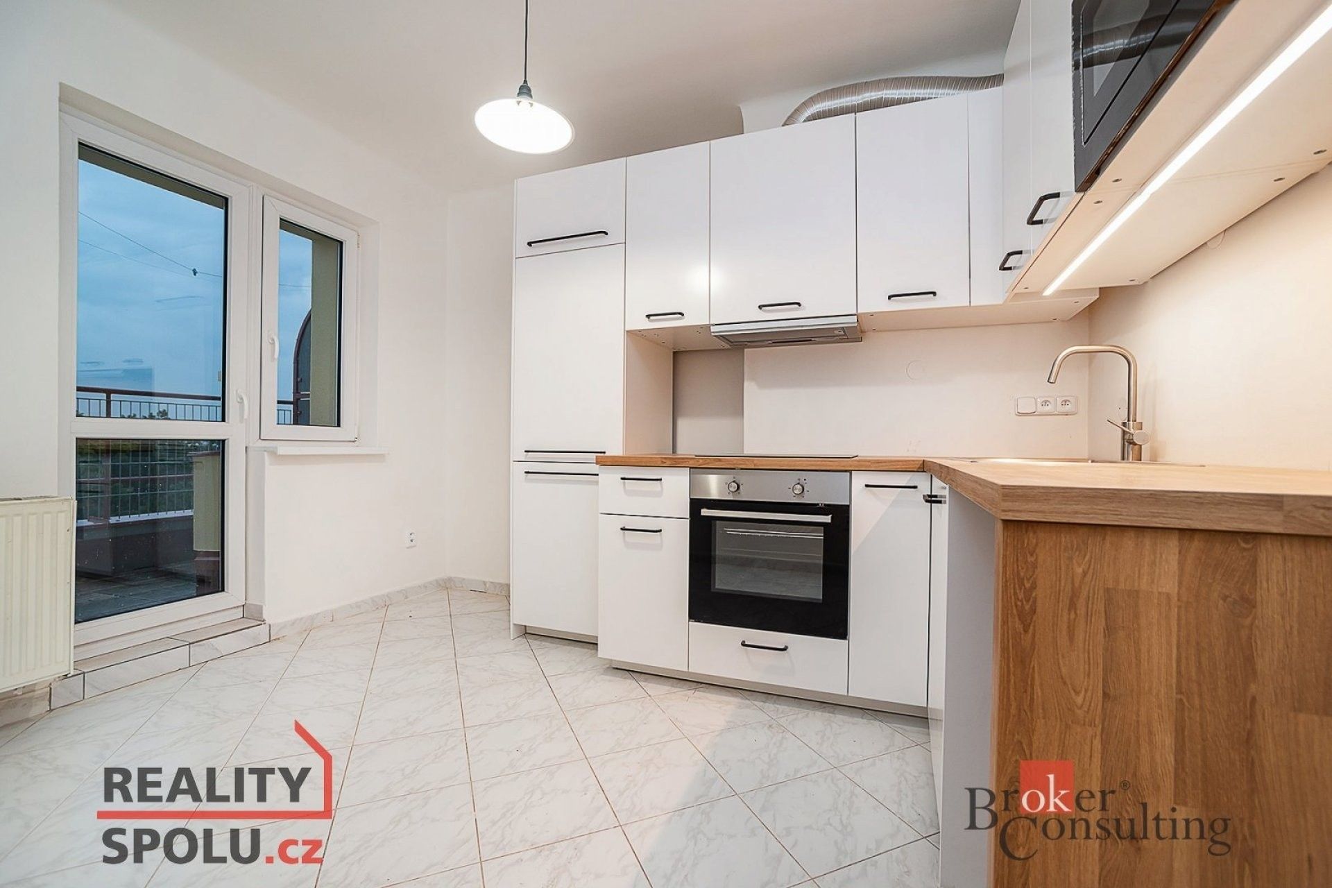 1+1, Družstevní ochoz, Praha, 40 m²