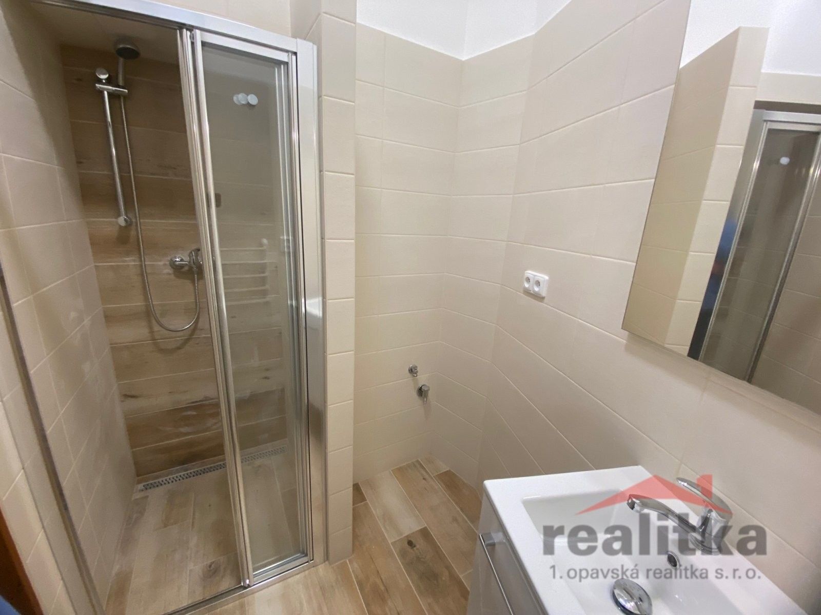 Pronájem byt 2+1 - Nákladní, Opava, 60 m² - 5