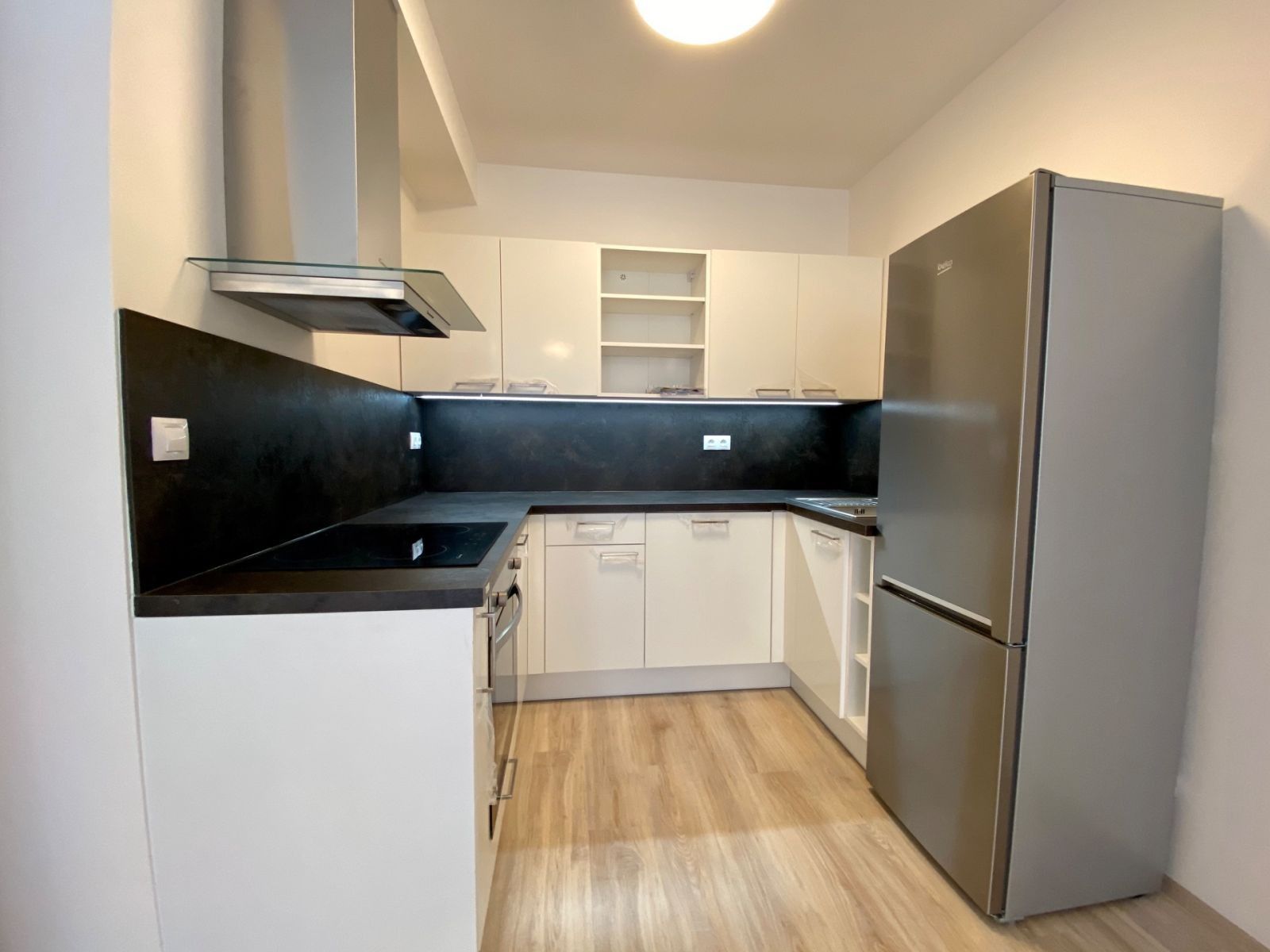 3+kk, Tupolevova, Praha - Letňany, 75 m² - 1