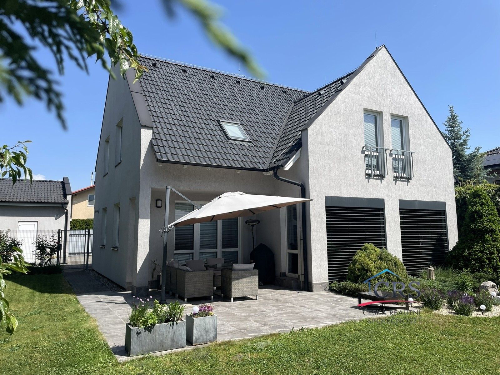 Rodinné domy, Hostivice, 310 m² - 2