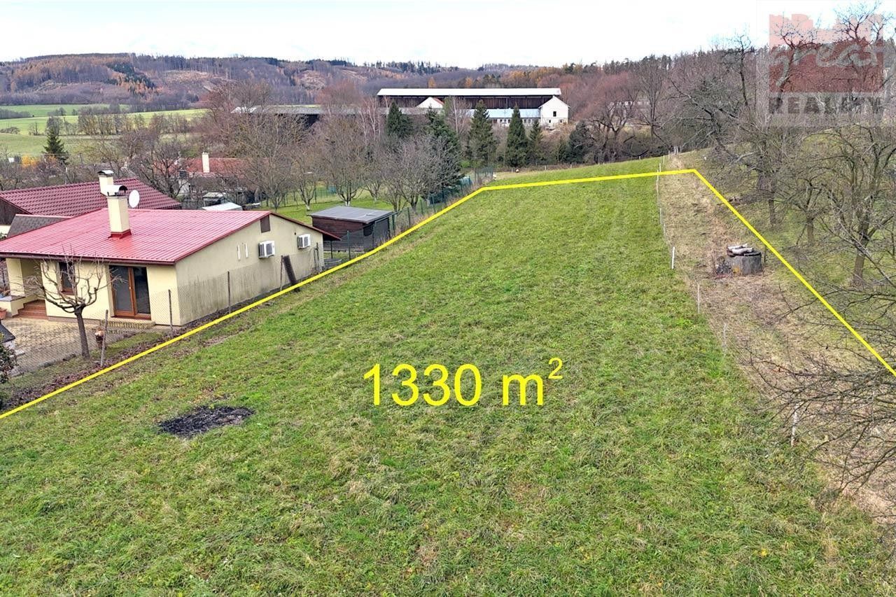 Prodej pozemek pro bydlení - Paršovice, 1 330 m²