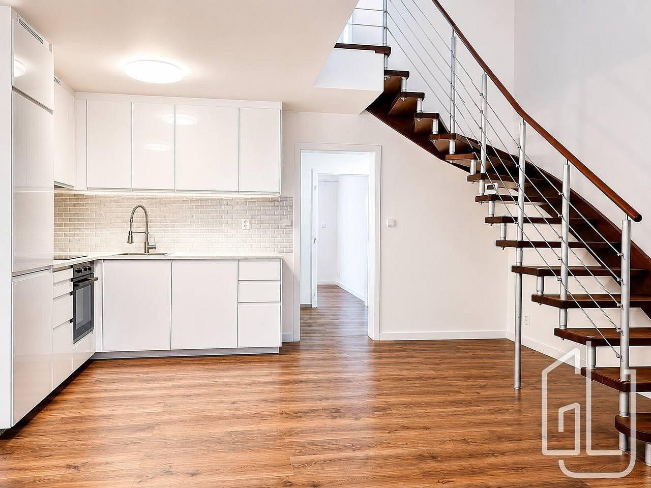 3+kk, Praha - Dejvice, okres Praha 6, Hlavní město Praha, 76 m² - 1