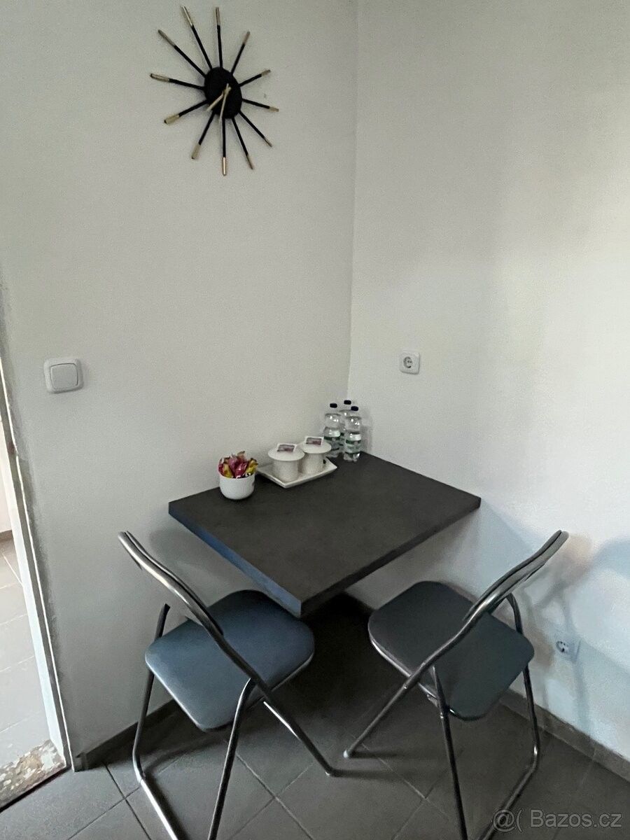 Byty, Slavonice, 378 81 - 1