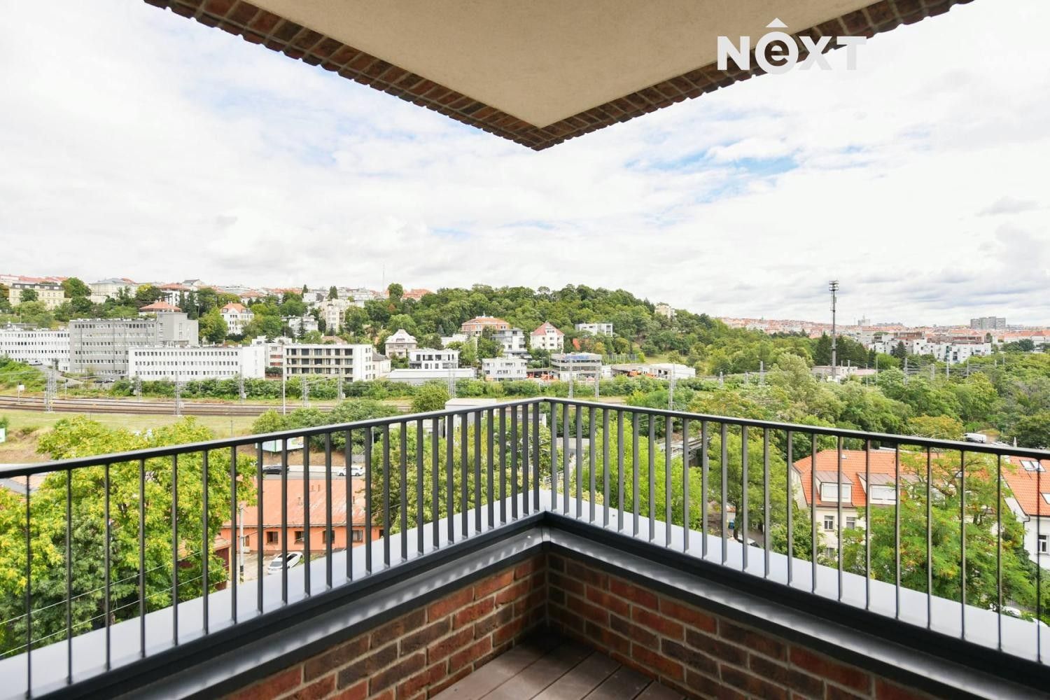 4+kk, Závišova, Praha, 119 m²