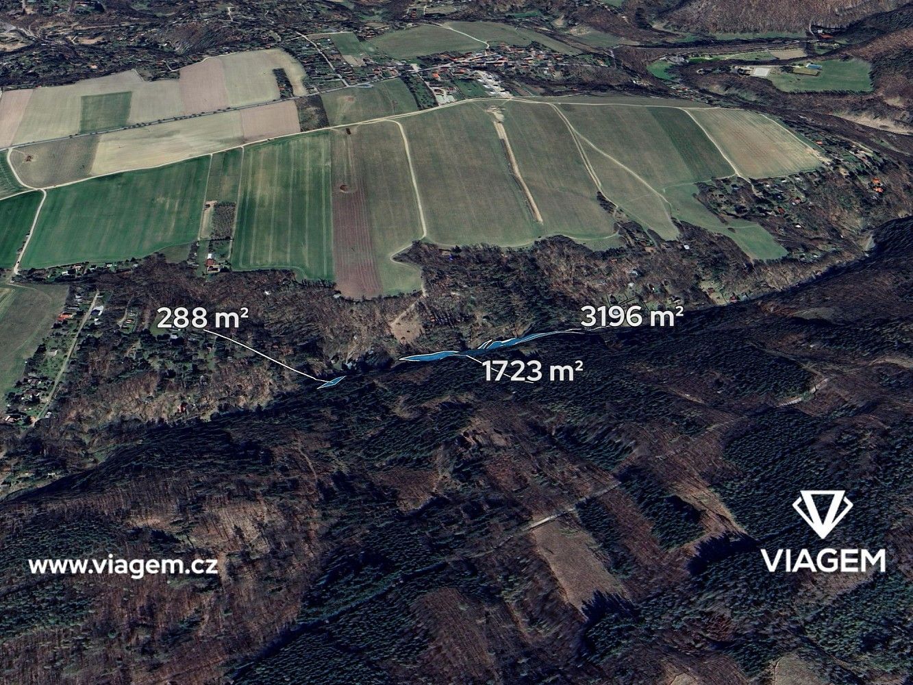 Les, 2 603 m²