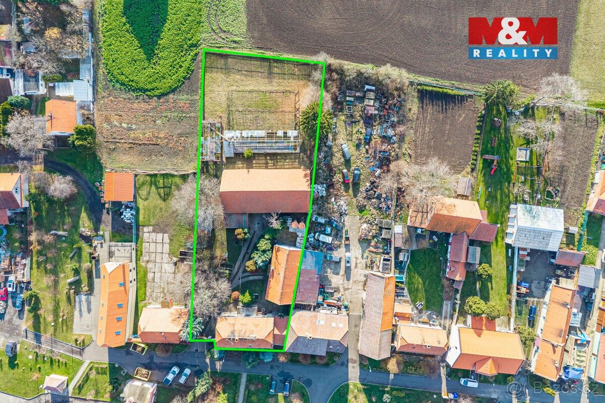 Prodej rodinný dům - Žatec, 438 01