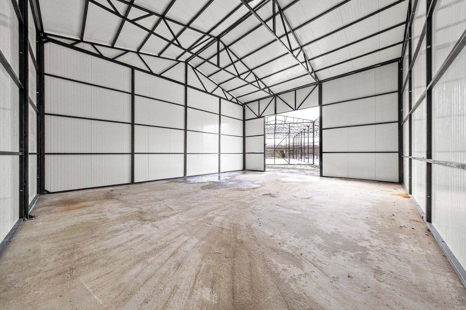 Sklady, Pražská, Mníšek pod Brdy, okres Praha-západ, 134 m² - 1