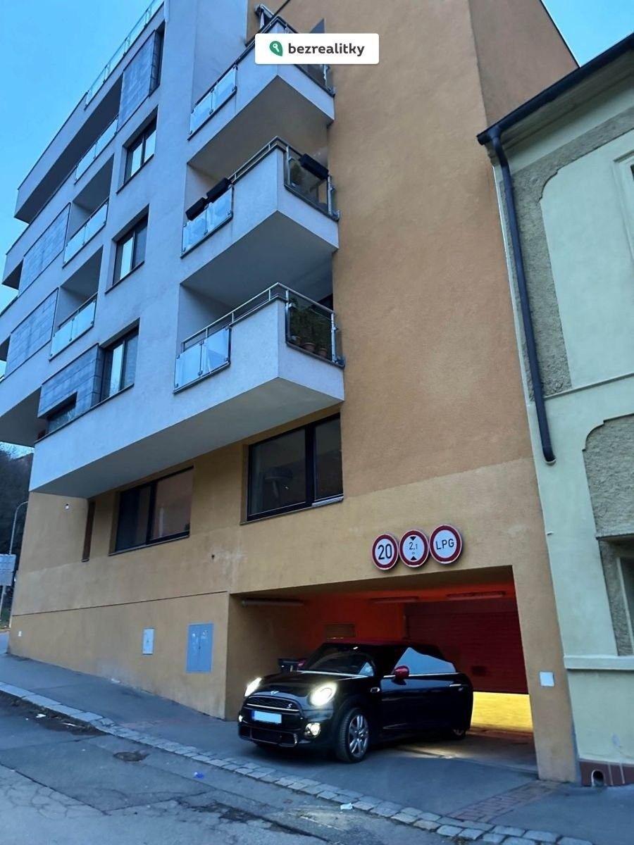 Garáže, Musílkova , Praha Košíře, 18 m² - 2