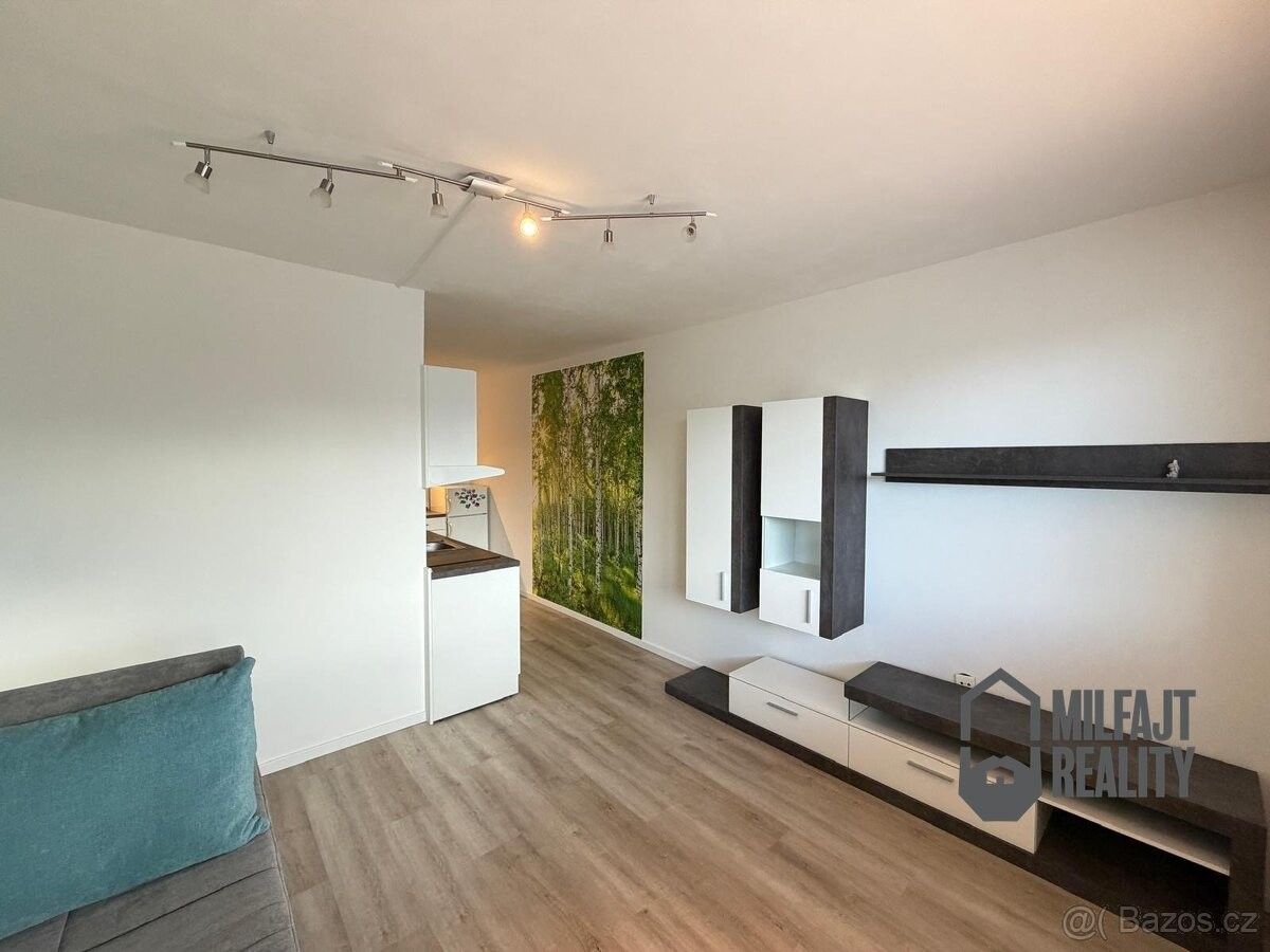 Pronájem byt - Jablonec nad Nisou, 466 01