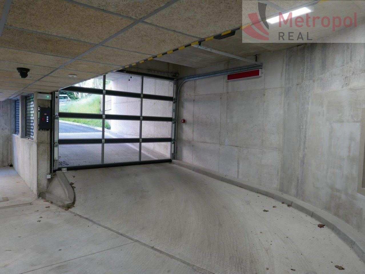 Garáž · 13 m² · Karlovy Vary Drahovice - 3