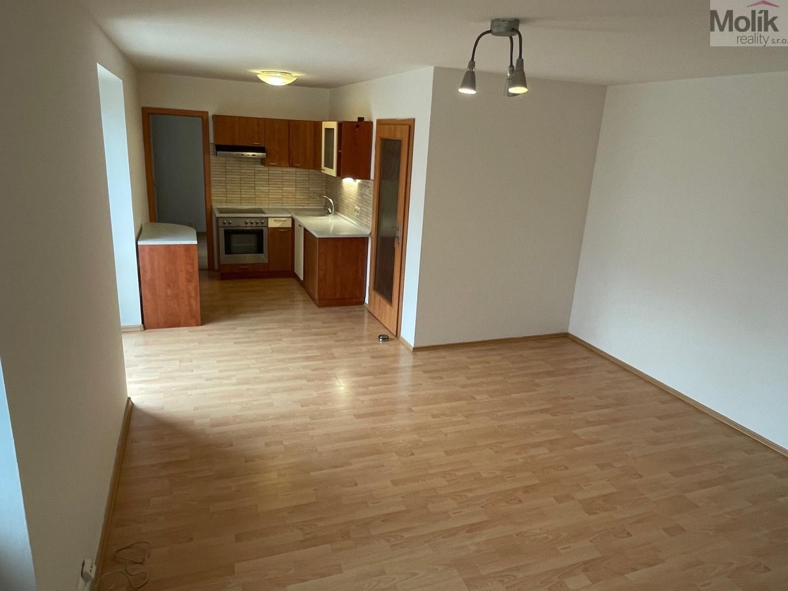 4+kk, Jaroslava Seiferta, Most, 90 m²