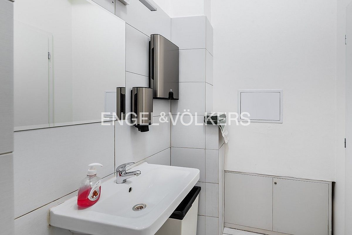 Pronájem kancelář - Praha - Nové Město, okres Praha 1, Hlavní město Praha, 77 m² - 5