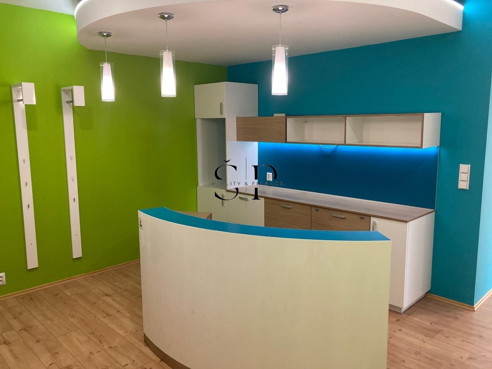 Pronájem komerční - Červenohrádecká, Plzeň, 120 m²