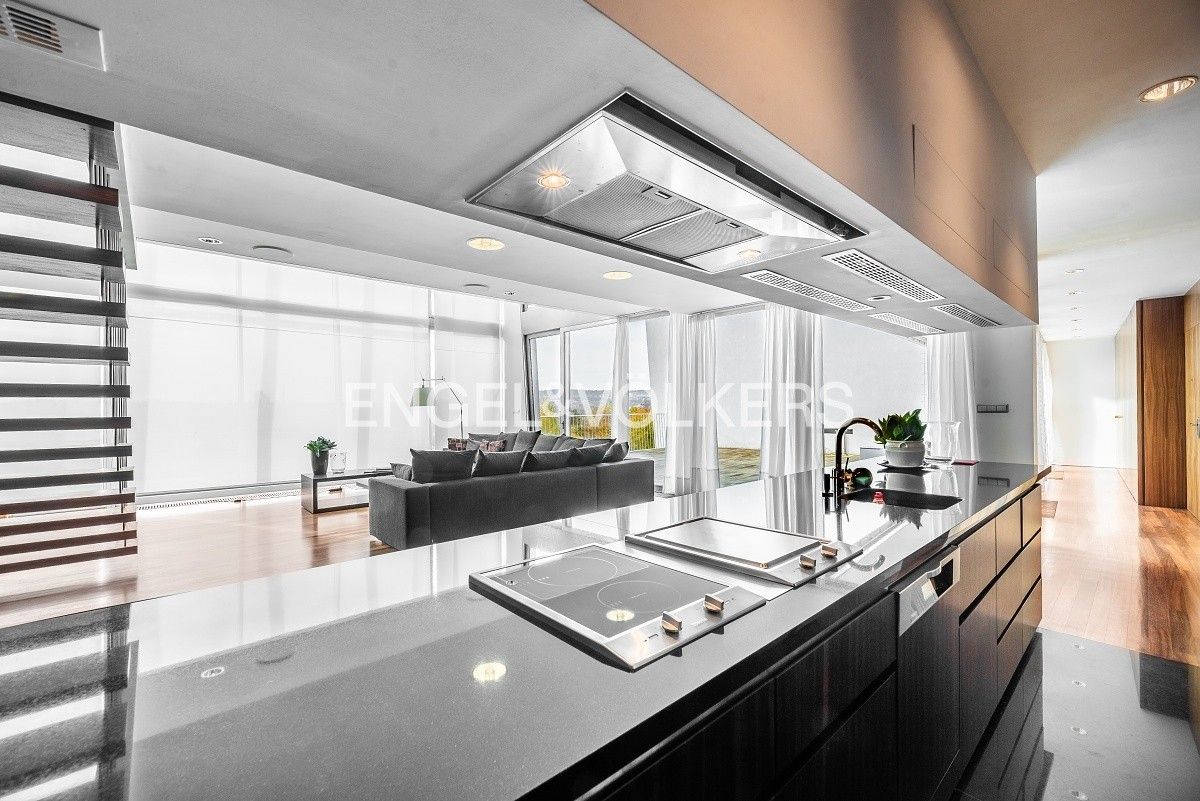 Byt 5+kk · 279 m² · Na Hřebenkách 815, Praha Smíchov - 4