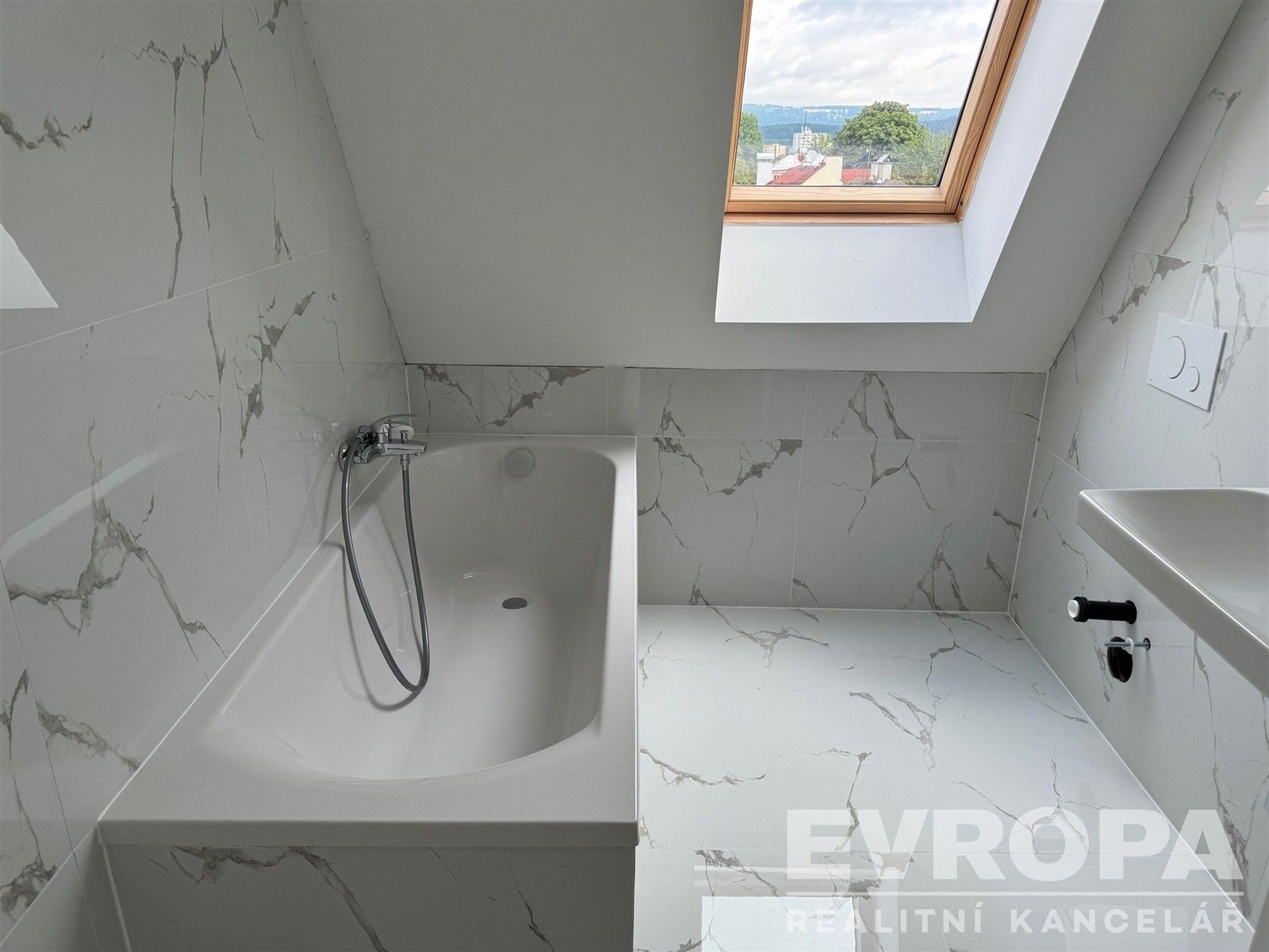 Prodej byt 3+kk - U Jeslí, Jablonec nad Nisou, 44 m²