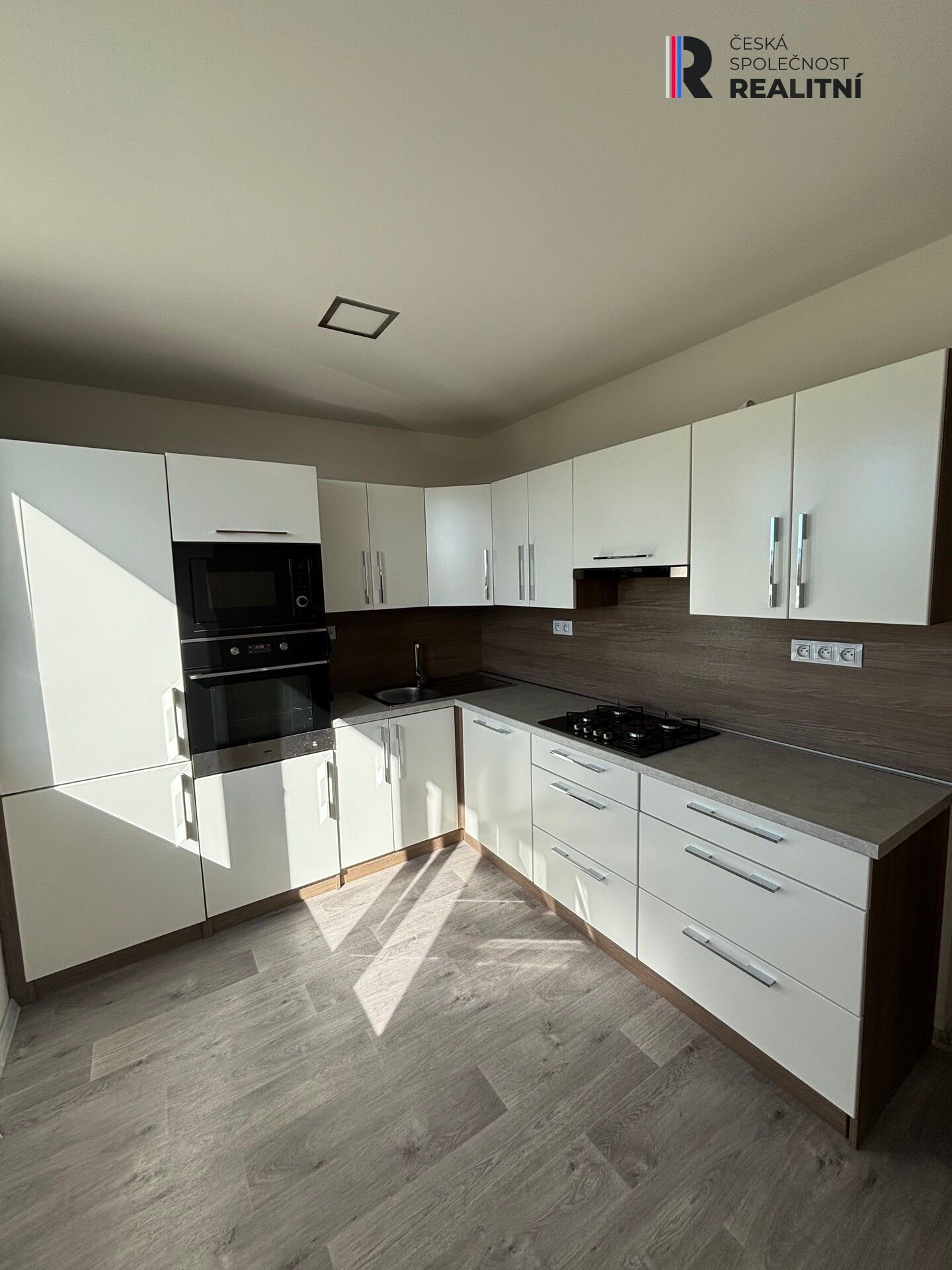 4+1, Alšova  , Sokolov, 82 m² - 1