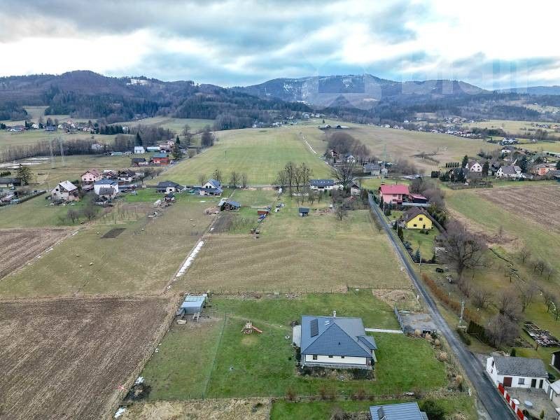 Prodej pozemek pro bydlení - Návsí