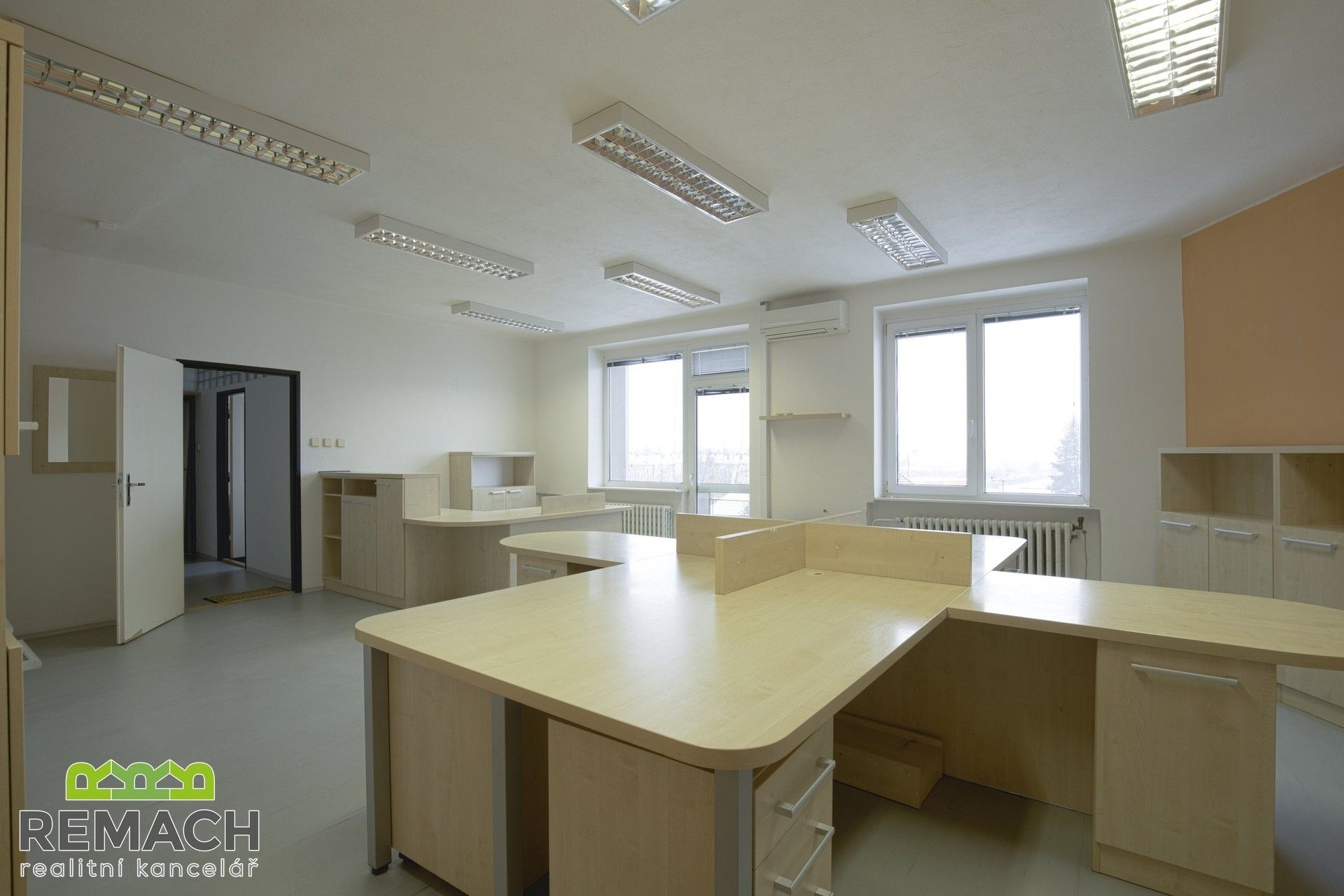 Pronájem kancelář - Dlouhá, Uherské Hradiště, 65 m²