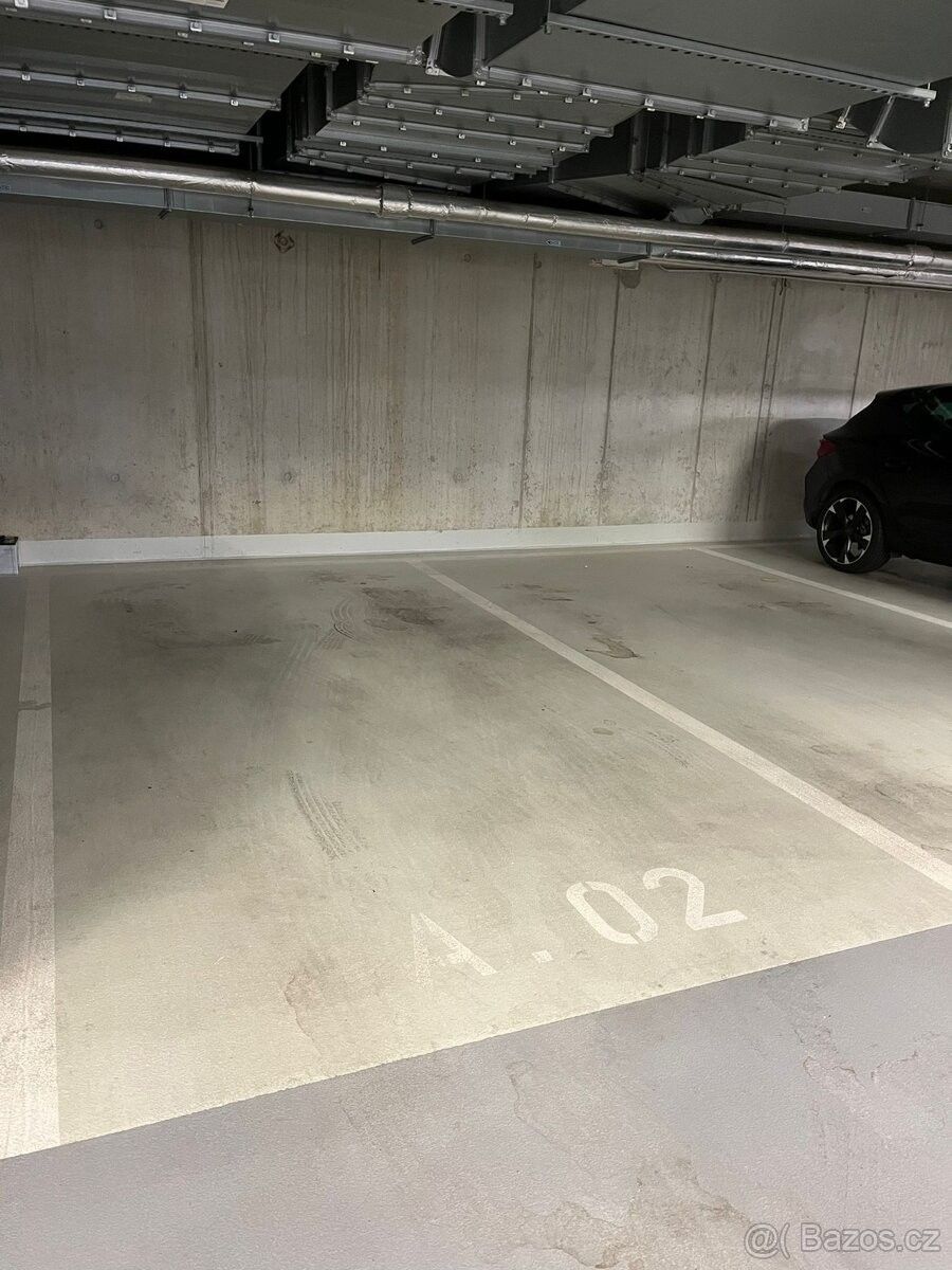 Garáže, Praha, 186 00